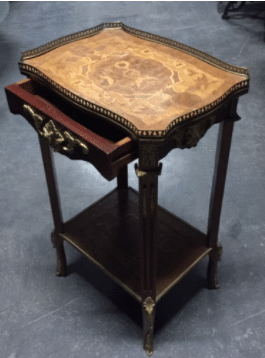 Bijzettafel (B104)