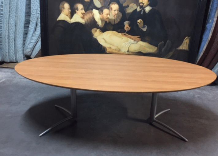 Conferentietafel (B379)