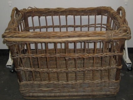 Rieten mand (C4445)